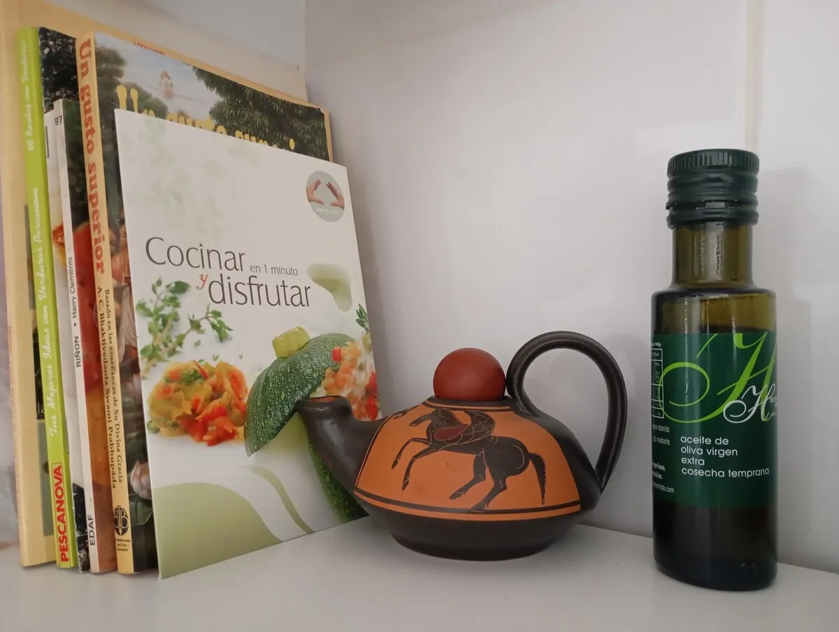 Libros de cocina y aceite de oliva local
